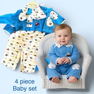 New Baby Togs 4 Piece Set. #2 Bodysuits, Hat & Booties. Size 9 months